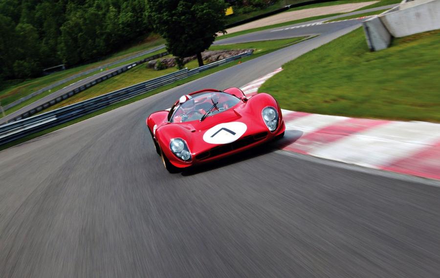  Ferrari 330 P4 1967 года  (фото 49 из 50)